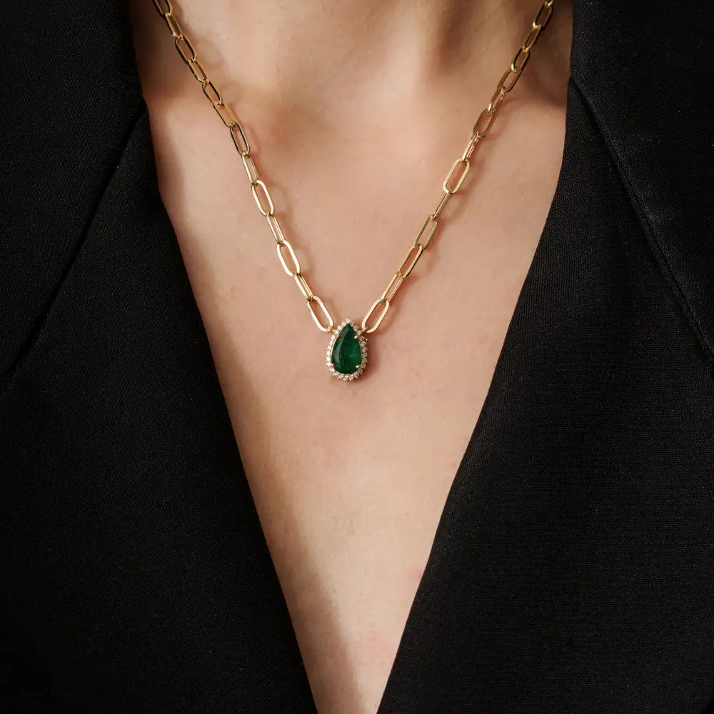 K14 Yellow Gold Emerald & Diamond Paperclip Chain Pear Shape Cluster Pendant Necklace
