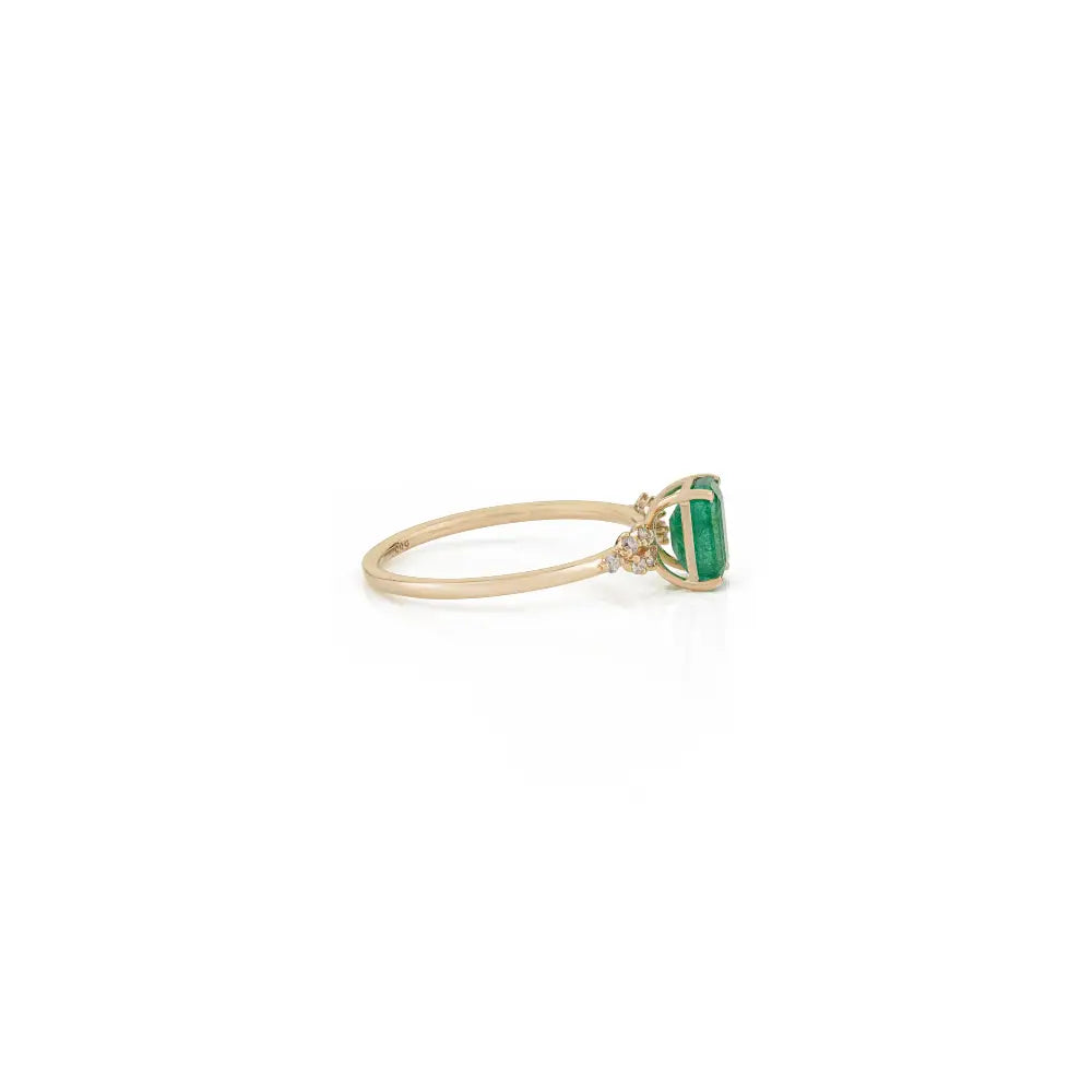 Classic Design 14K Yellow Gold Emerald & Diamond Elegant Engagement Ring New Arrivals Jewelry