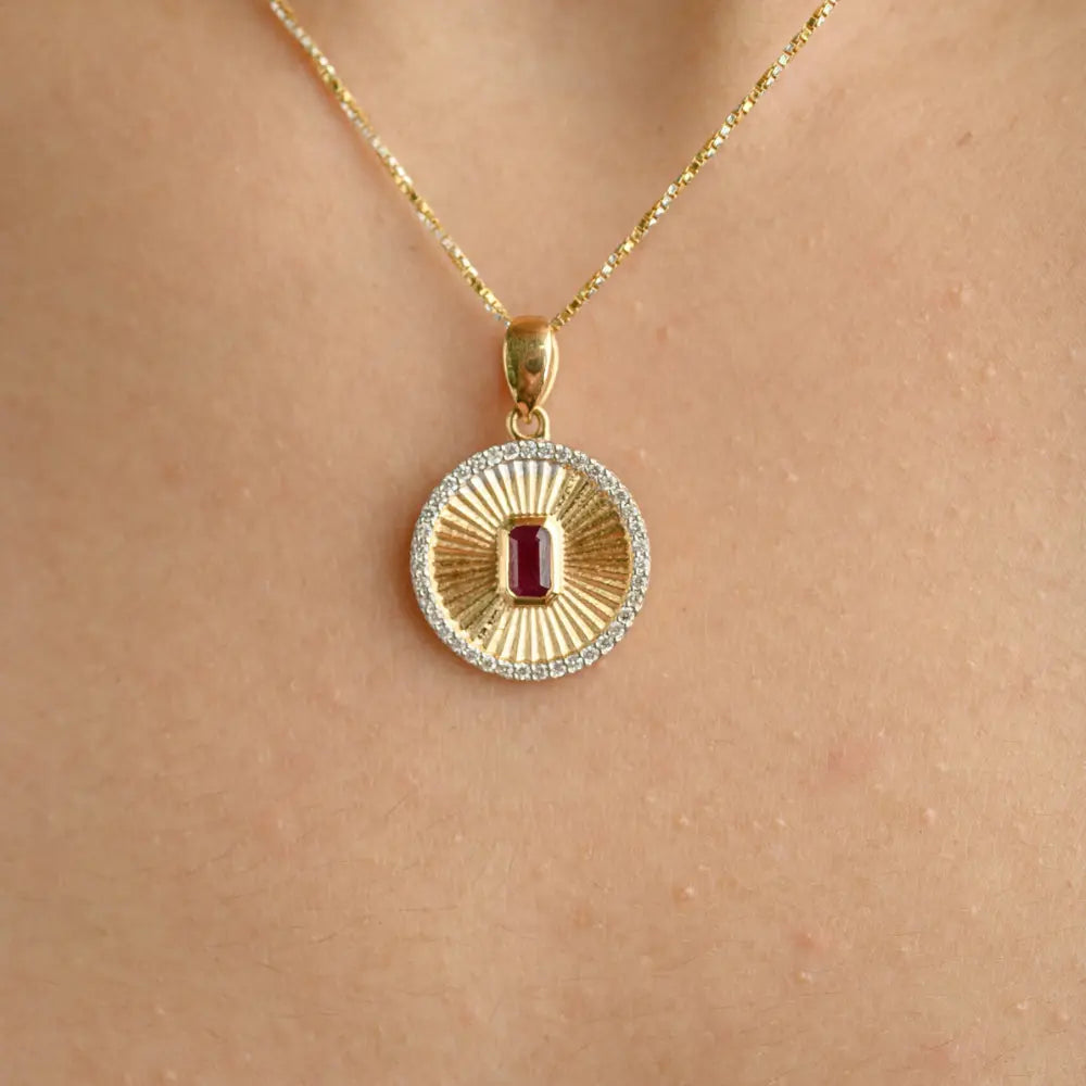 Handmade Jewelry Genuine Ruby & Diamond 18K Fine Yellow Gold Single Stone Pendant