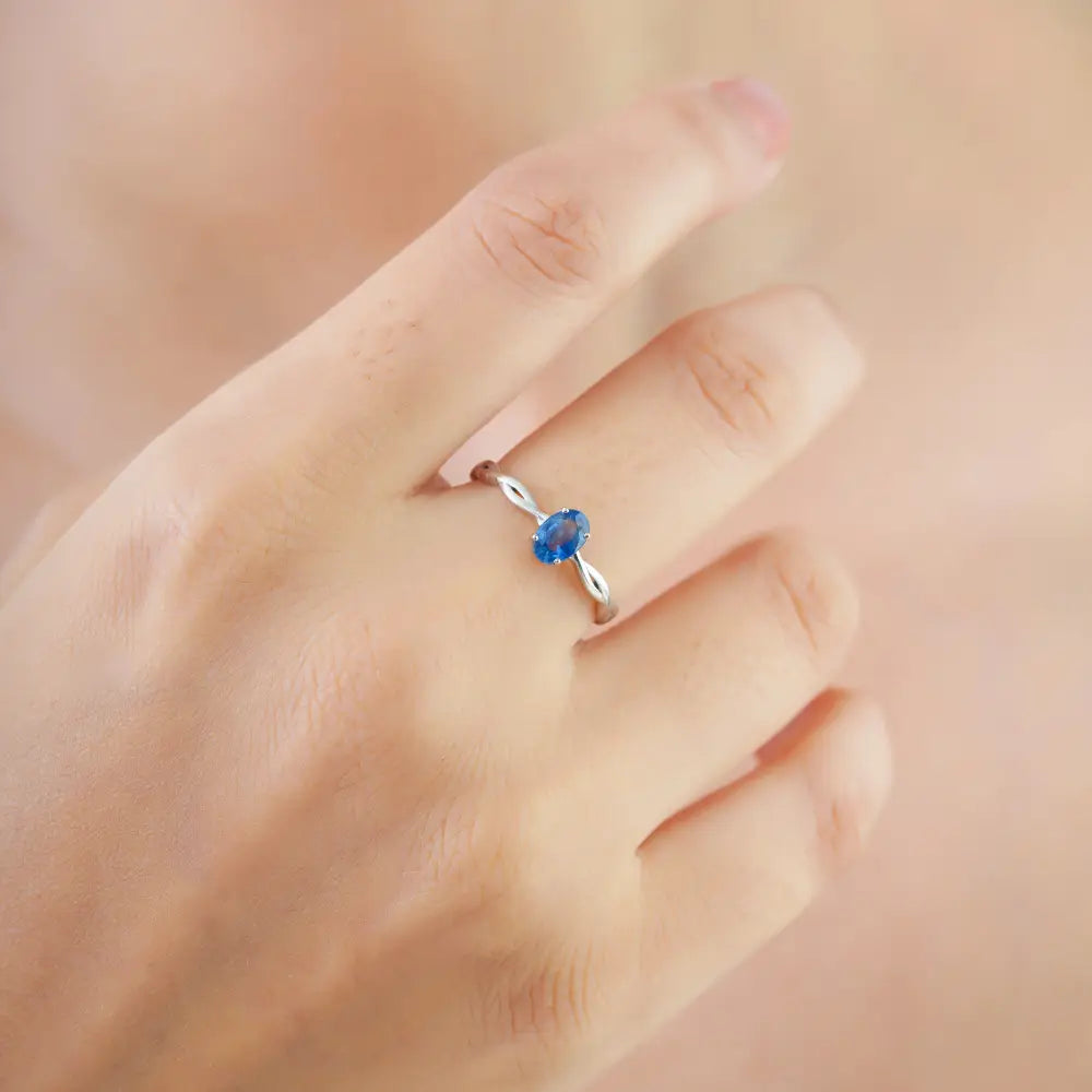 Simple Design Blue Sapphire Twisted Band Single Stone Ring 14K Solid White Gold Fine Jewelry