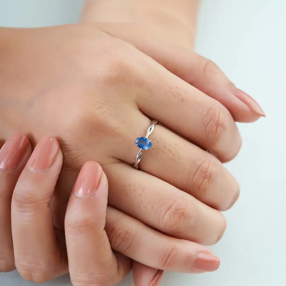 Simple Design Blue Sapphire Twisted Band Single Stone Ring 14K Solid White Gold Fine Jewelry