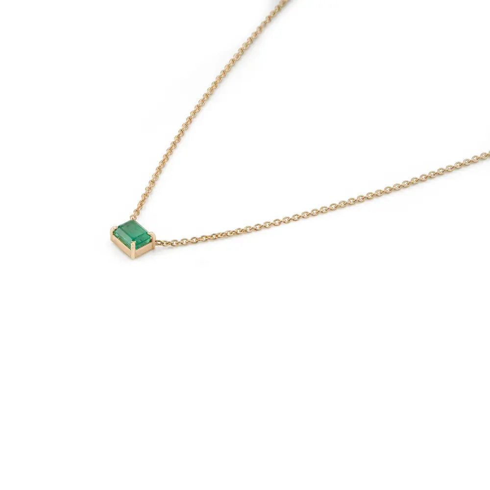 Prong Set Emerald Single Stone Pendant Necklace K18 Yellow Gold Fine Stackable Jewelry