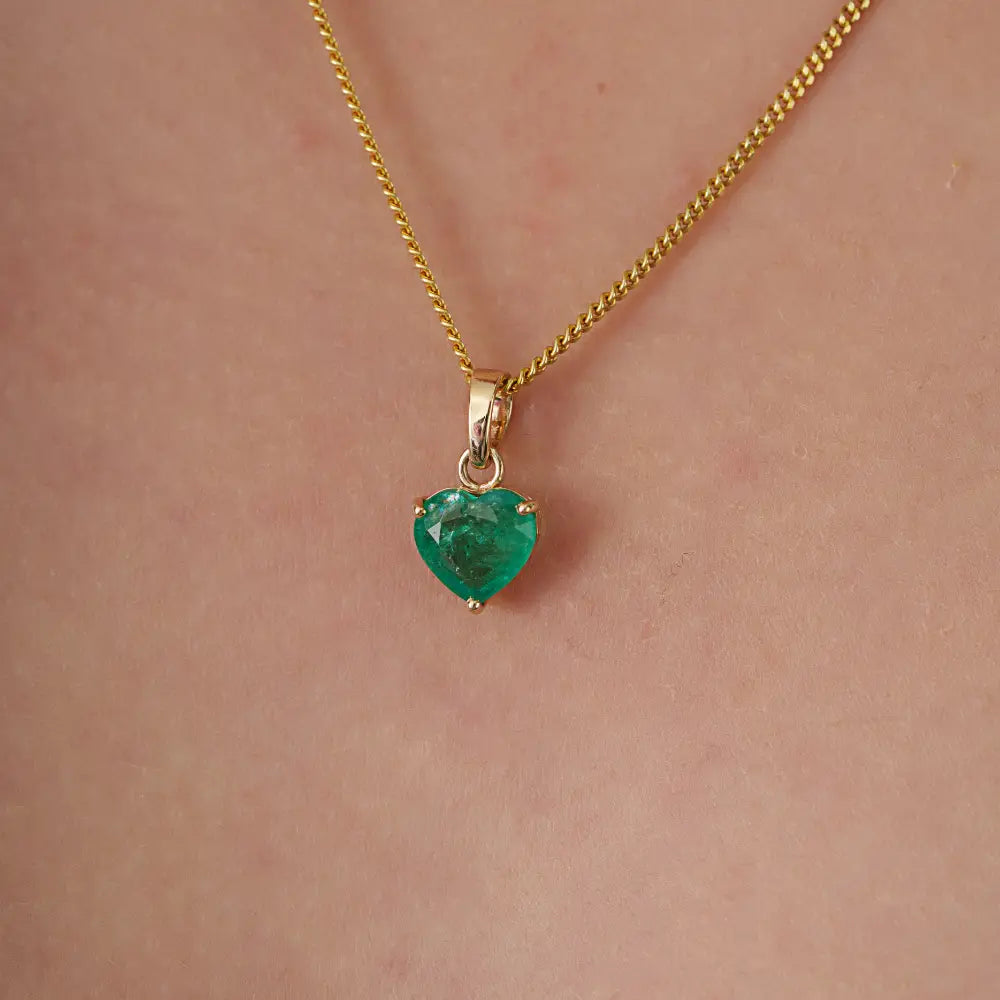 Solid 14K Yellow Gold Real Emerald Heart Shape Pendant Fine Minimal Jewelry Manufacturer