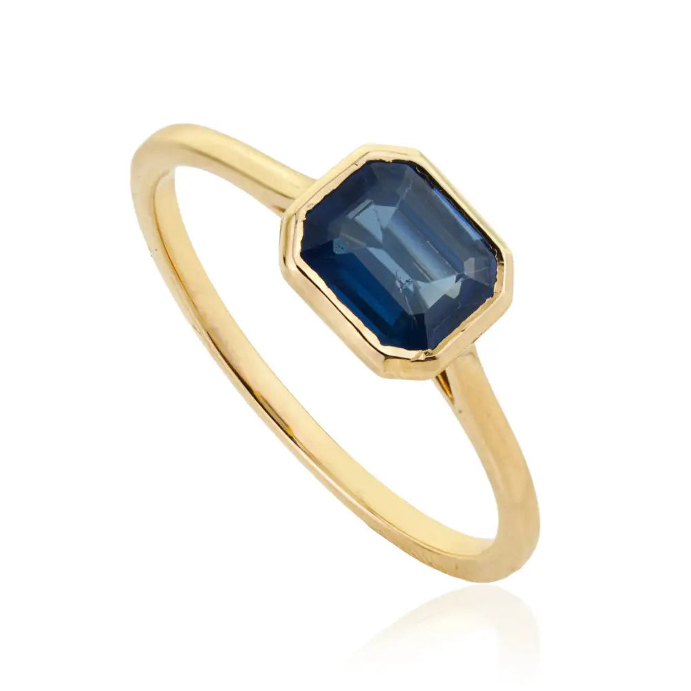 Simple Elegant K14 Yellow Gold Blue Sapphire Single Stone Stackable Ring For Everyday Wear