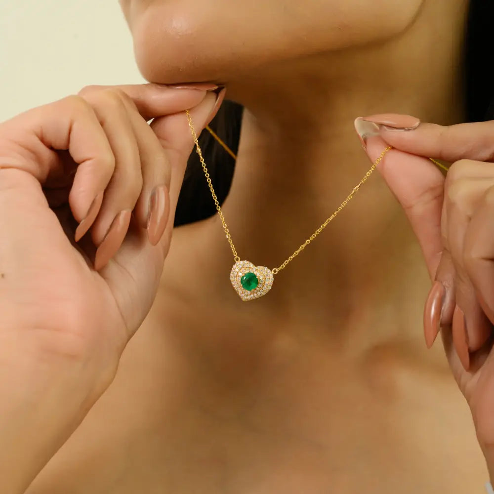 18K Real Yellow Gold Emerald & Diamond Heart Shape Cluster Pendant Necklace Anniversary Gift