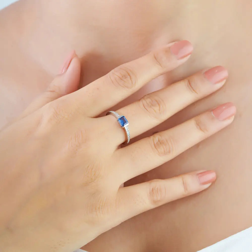 Half Bezel Set Blue Sapphire & Diamond Solid K14 White Gold Stacking Band Ring For Unisex
