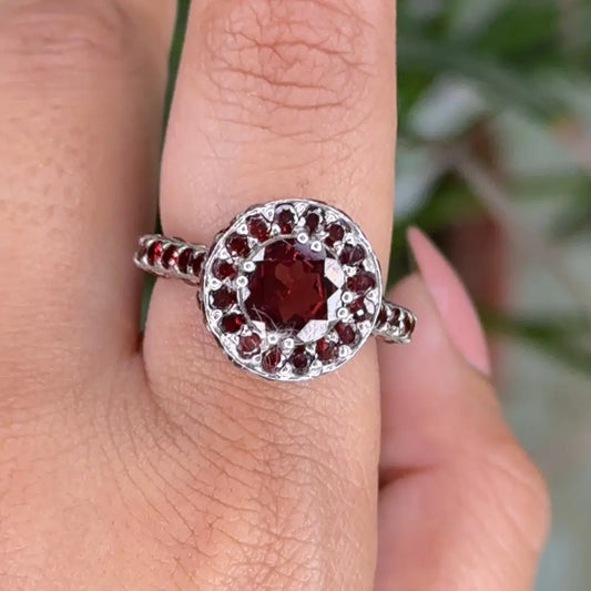 Solid 925 Silver Round Cut Garnet January Birthstone Ring For Women Anniversary Gift