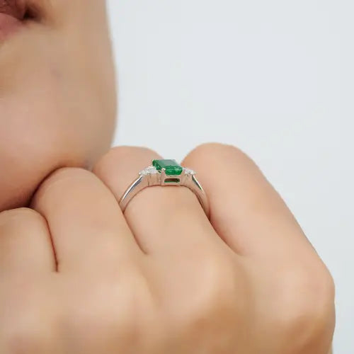 Precious Gemstone Emerald & Diamond Fine 925 Sterling Silver Ring For Women's Daily Wear