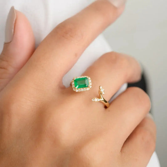 High Quality Natural Emerald and Diamond Modern Open Ring for Her