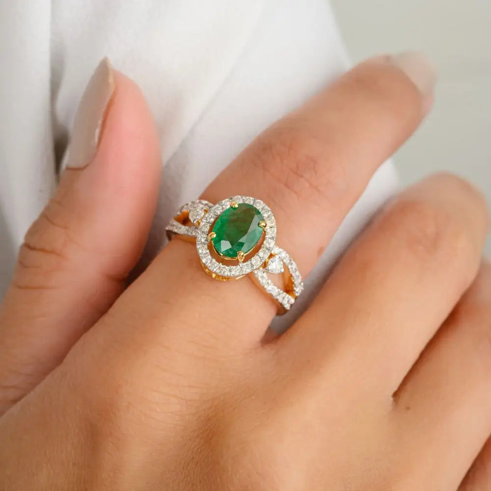 100% Natural Oval Cut Emerald and Diamond Wedding Ring Fine Jewelry