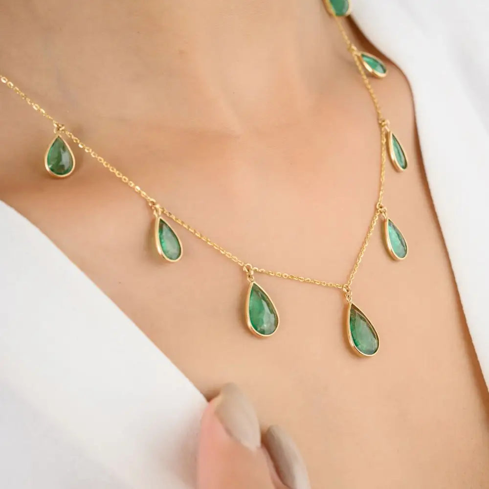 Natural Emerald Teardrop Chain Necklace in 18k Solid Yellow Gold