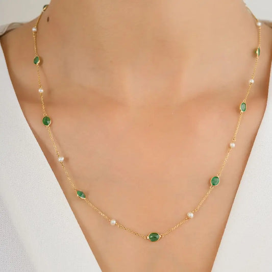 Stunning Emerald & Pearl Chain Necklace in 18k Solid Yellow Gold