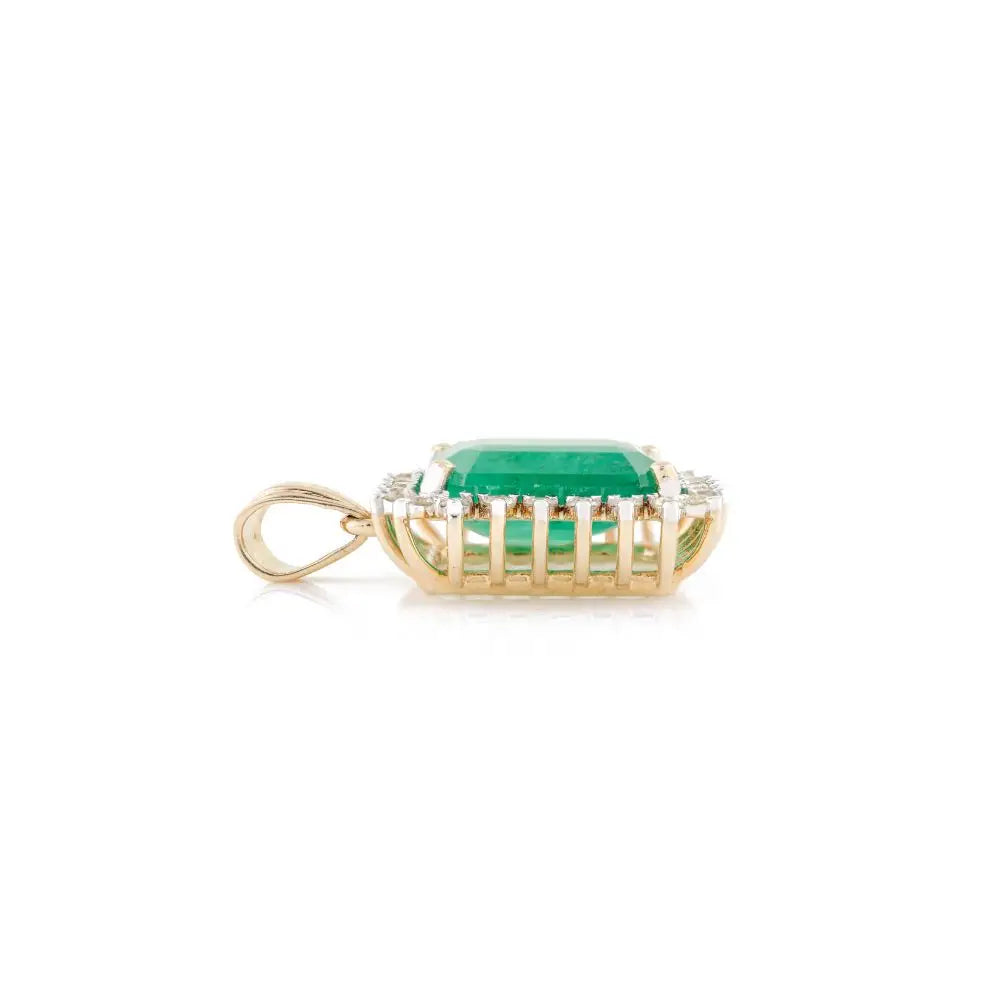 High-Quality Natural Emerald & Diamond 18k Yellow Gold Pendant