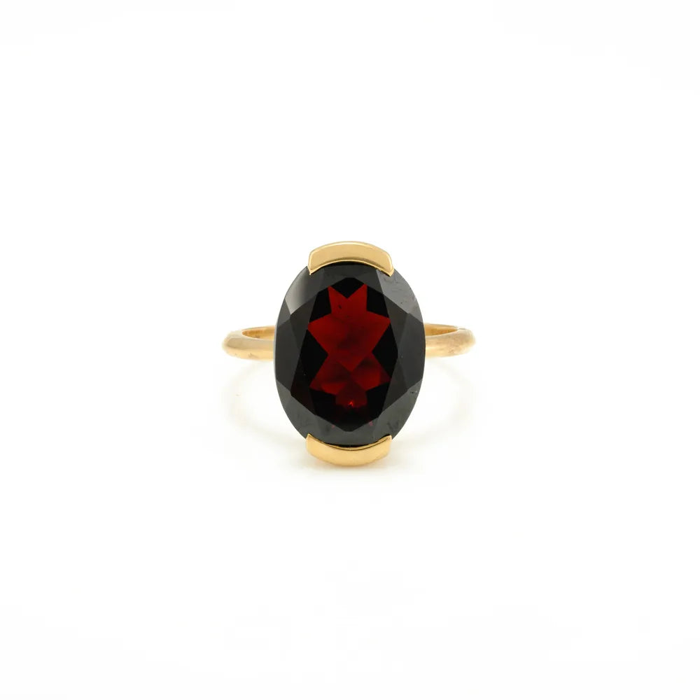 Fashionable Jewelry Natural Garnet 18K Solid Yellow Gold Single Stone Ring