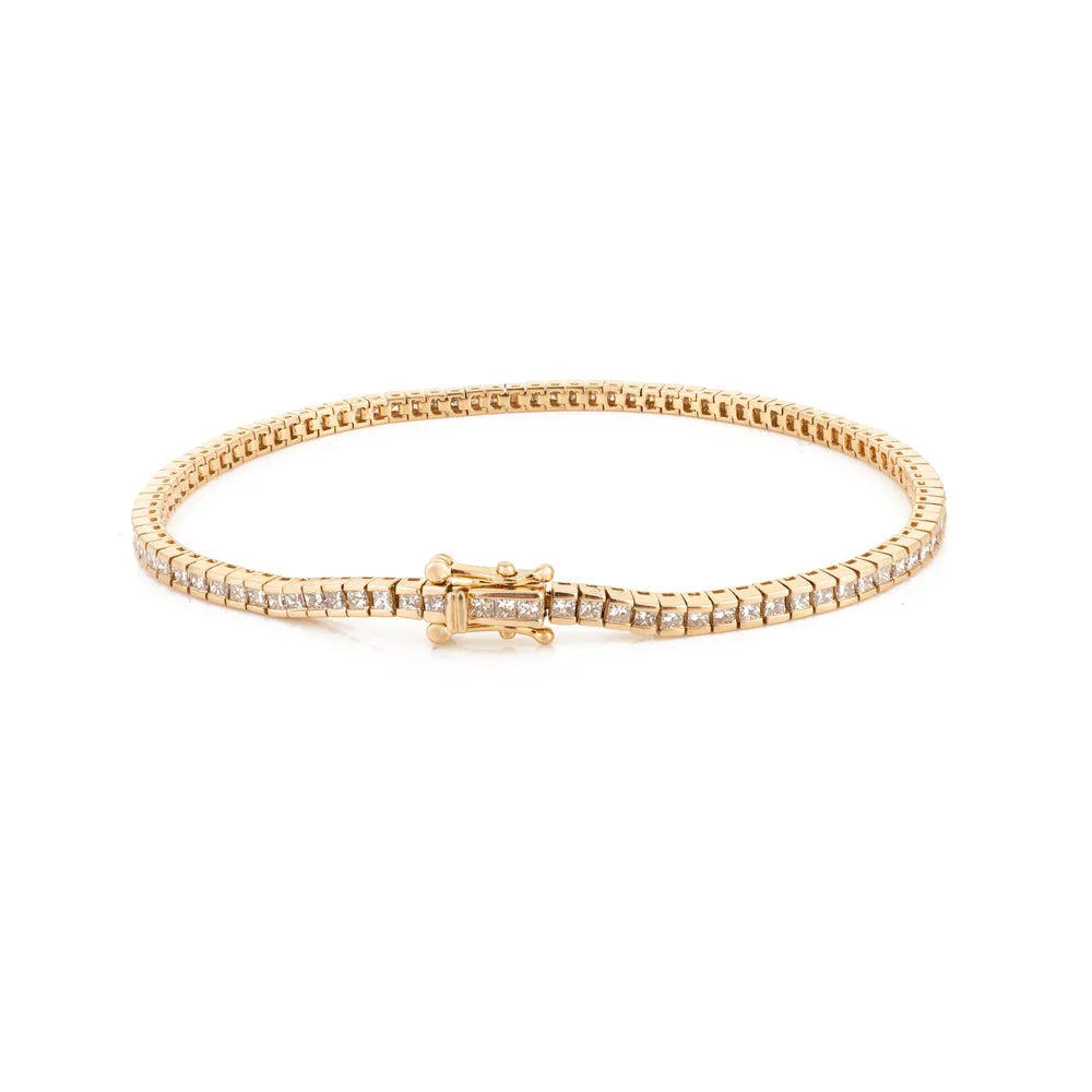 Best Selling Products 18K Yellow Gold Sleek Diamond Tennis Bracelet