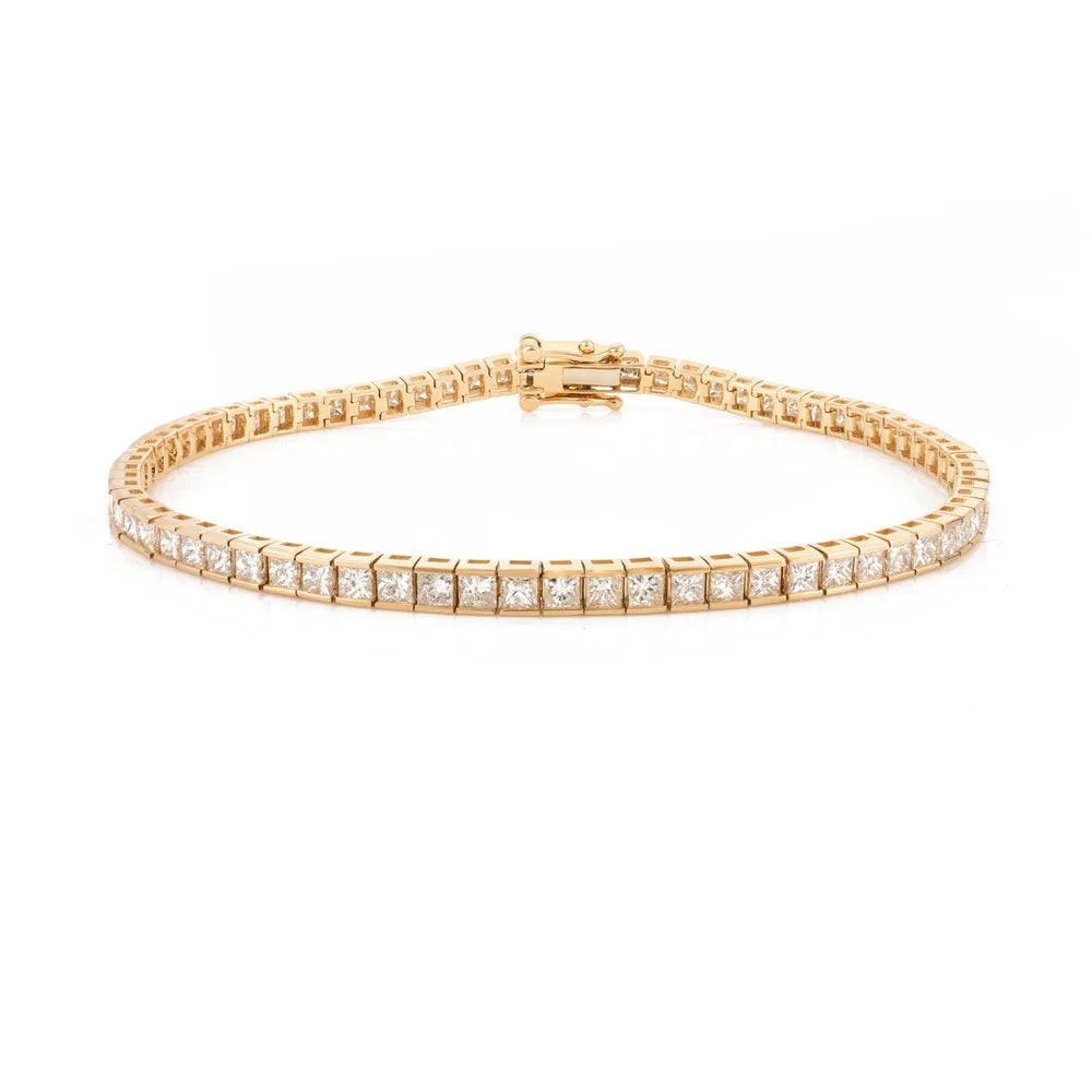 Best Selling Products 18K Yellow Gold Sleek Diamond Tennis Bracelet