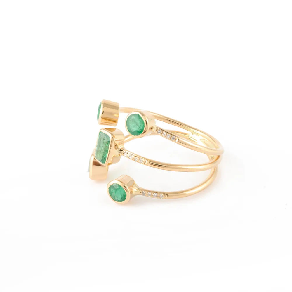 Stylish & Unique Natural Emerald & Diamond 18K Solid Yellow Gold Gemstone Ring