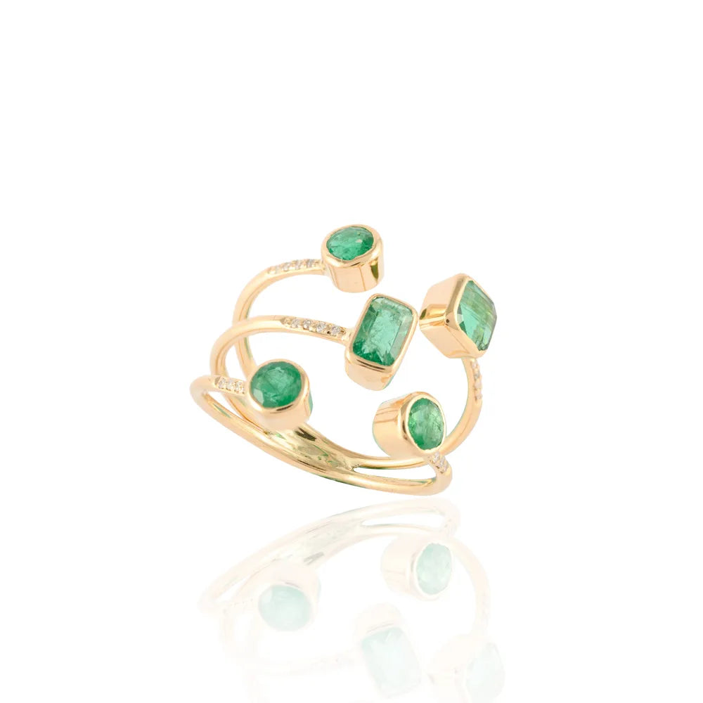 Stylish & Unique Natural Emerald & Diamond 18K Solid Yellow Gold Gemstone Ring