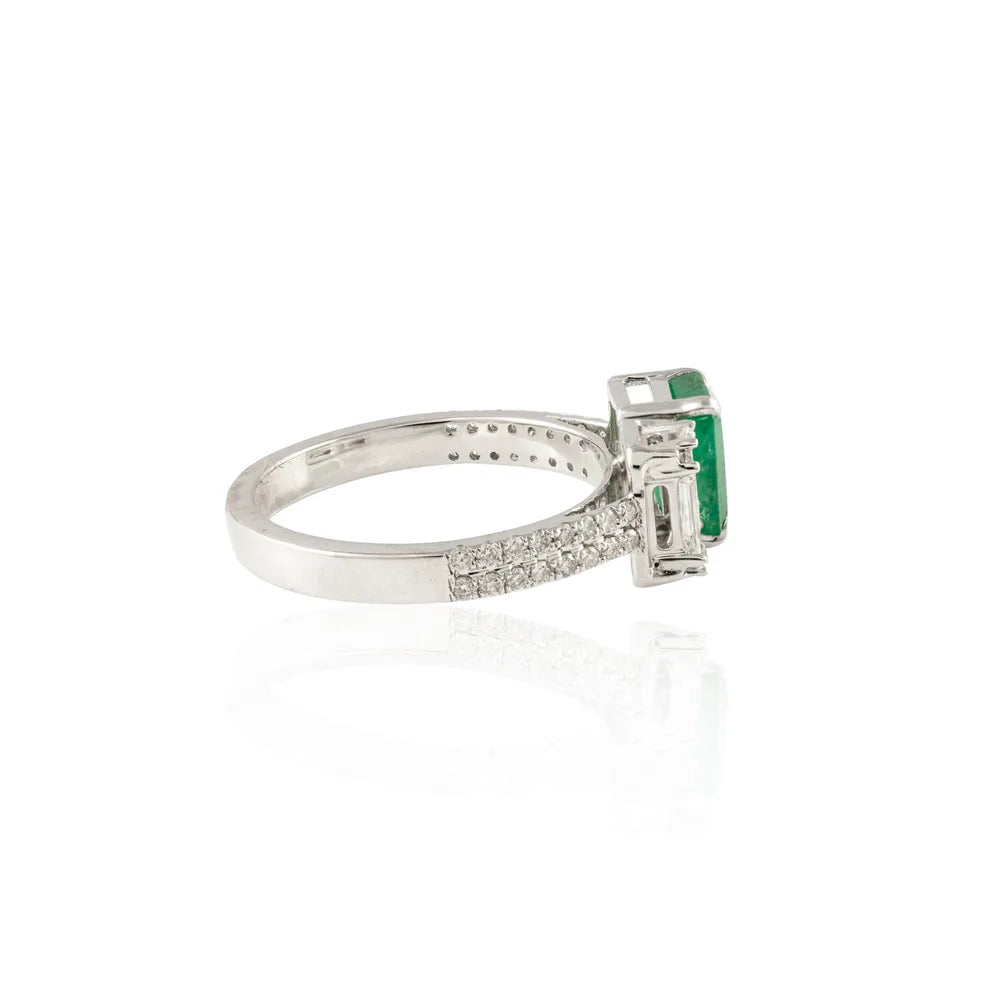 High Quality Natural Emerald & Diamond 18K Solid White Gold Engagement Ring