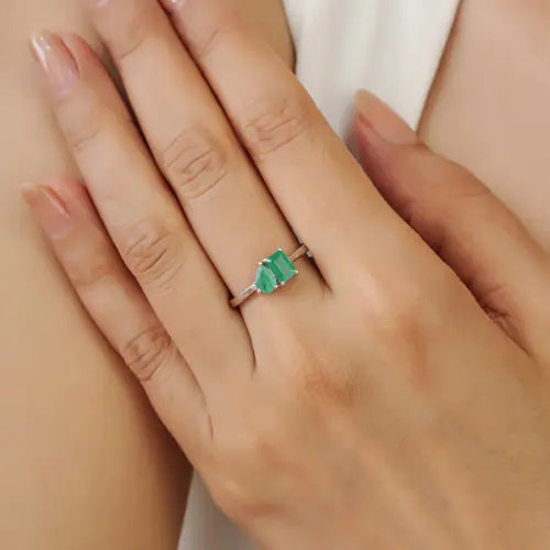 Stunning 925 Sterling Silver Emerald Gemstone Toi et Moi Ring Simple Everyday Wear Jewelry