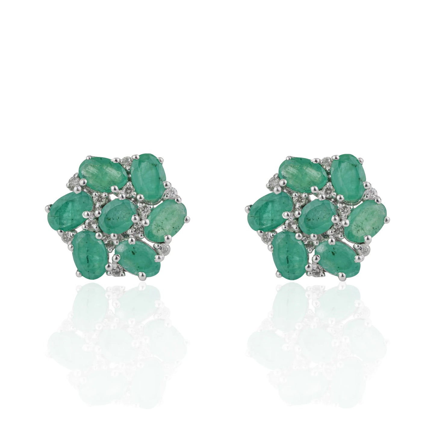 925 Silver Beautiful Round Cluster Oval Cut Natural Emerald & Diamond Stud Earrings