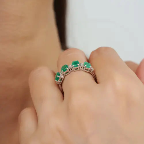 Gorgeous 925 Sterling Silver 100% Authentic Emerald & Diamond Half Eternity Band Ring