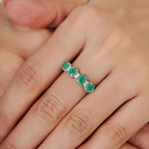 Gorgeous 925 Sterling Silver 100% Authentic Emerald & Diamond Half Eternity Band Ring