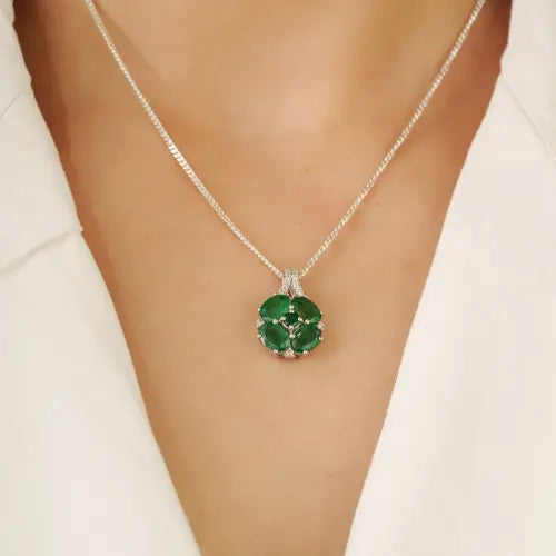 Stunning 925 Sterling Silver Oval Emerald & Diamond Cluster Fine Pendant Jewelry