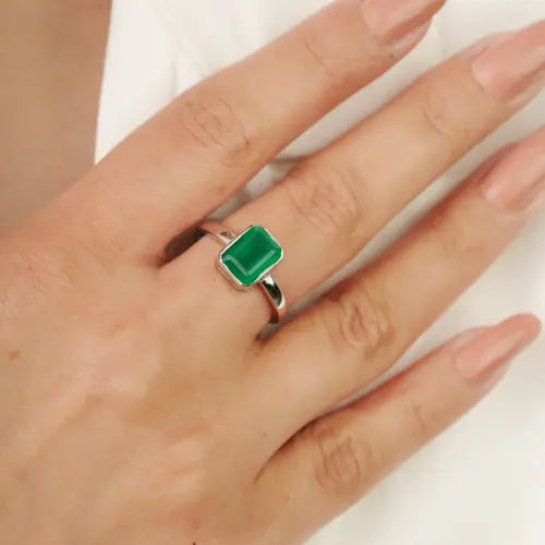 Elegant Style 925 Sterling Silver Authentic Green Onyx Single Stone Ring For Women's Party Wear